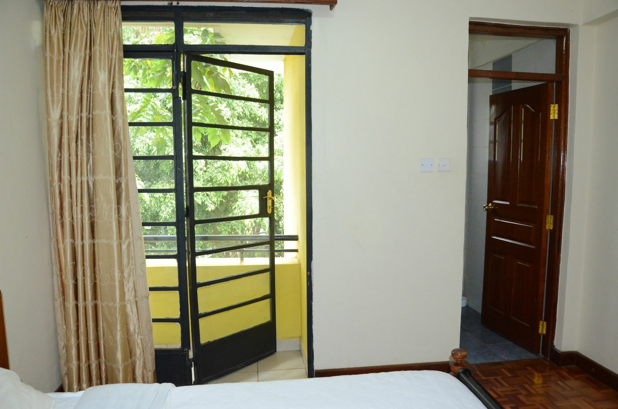 Nyumbani Apartments Найроби Экстерьер фото